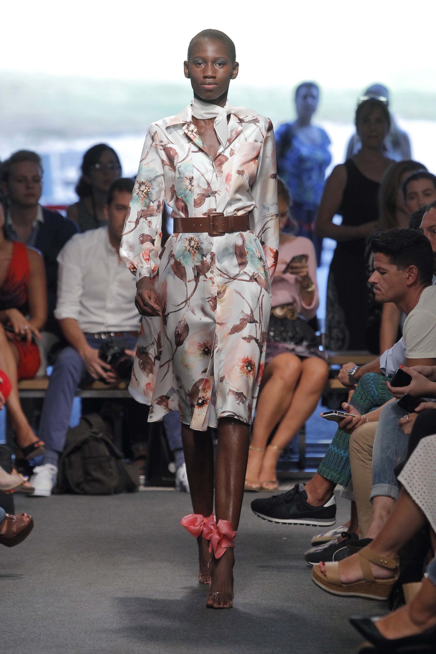 Look 27