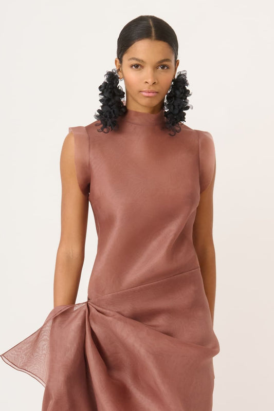 Fitted sleeveless organza top