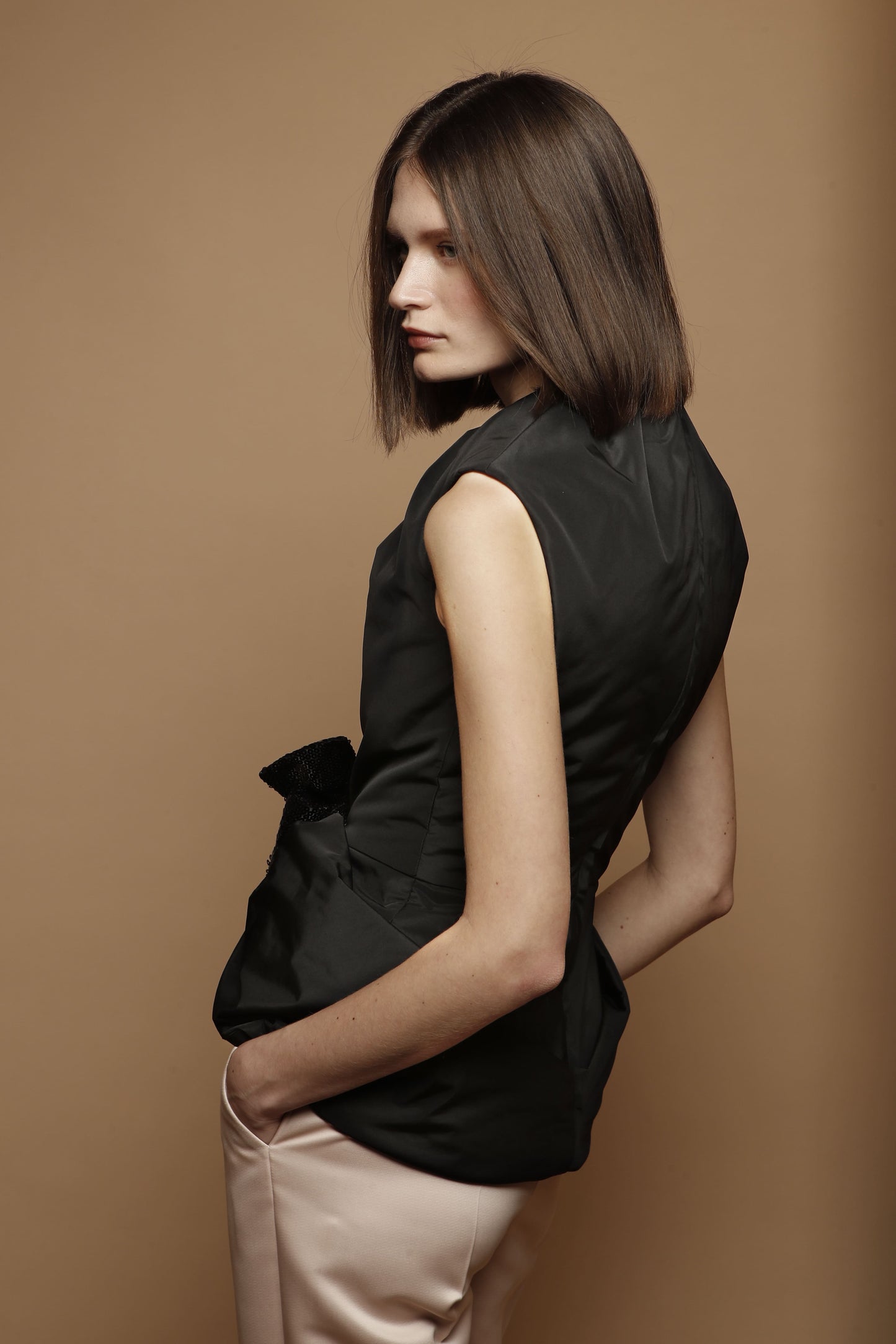 Top tafeta sin mangas