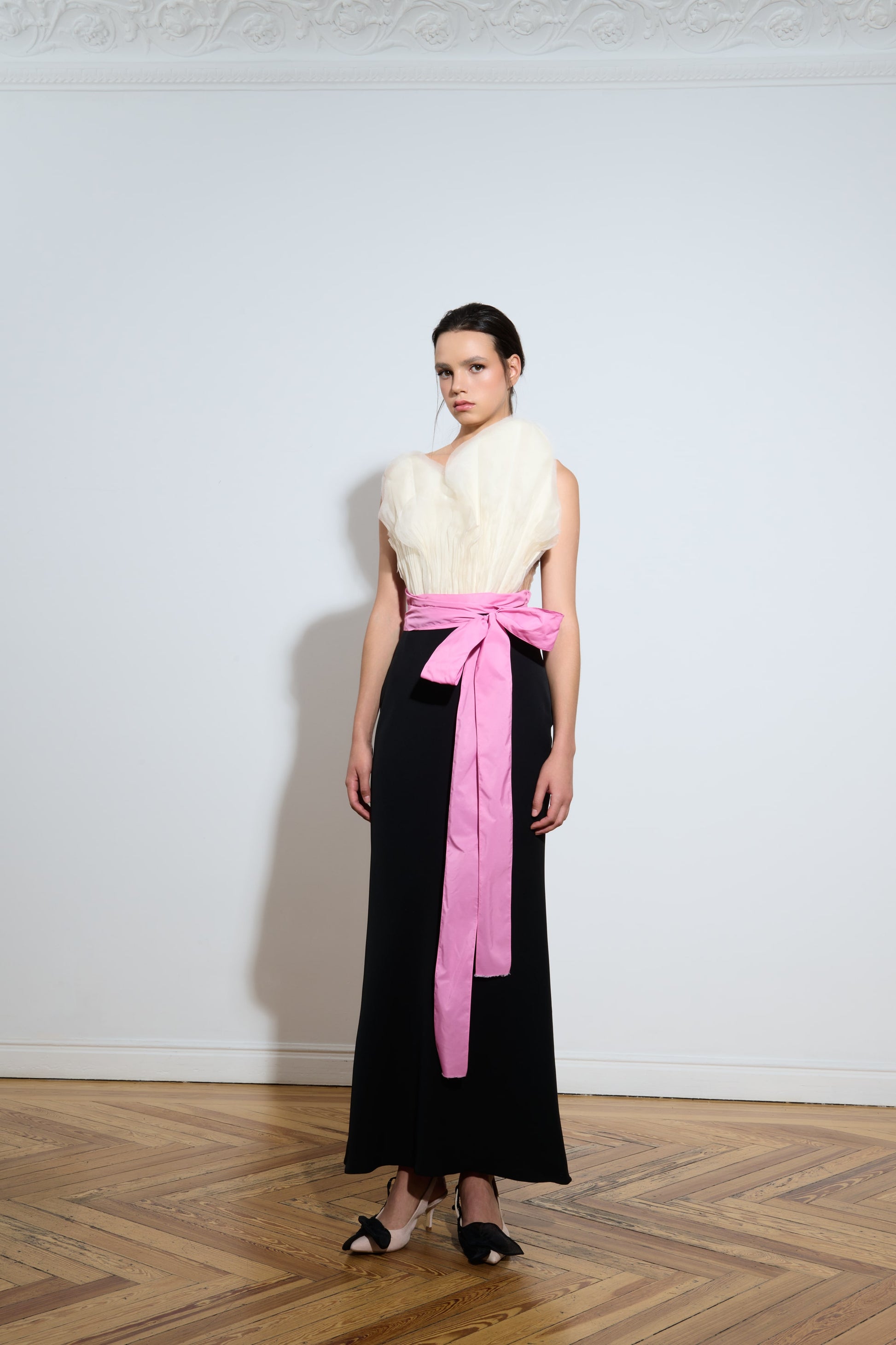 Long dress with drapped top Long dress with drapped top